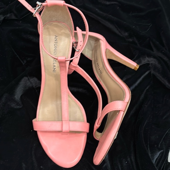 NWOT Antonio Melani hot pink 3 inch heels - Picture 4 of 7